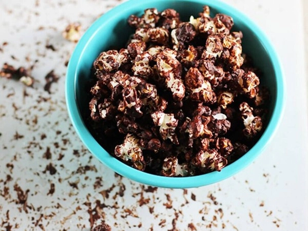chocolate popcorn